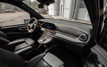 Mercedes-Benz V-Класс, 2024 год, 29 000 000 рублей, 12 фотография