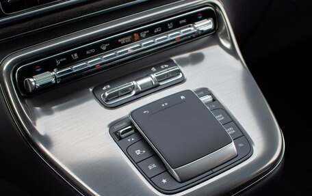 Mercedes-Benz V-Класс, 2024 год, 29 000 000 рублей, 14 фотография