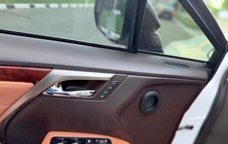 Lexus RX IV рестайлинг, 2016 год, 3 850 000 рублей, 12 фотография