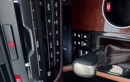 Lexus RX IV рестайлинг, 2016 год, 3 850 000 рублей, 13 фотография