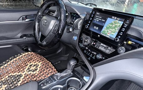 Toyota Camry, 2022 год, 2 600 000 рублей, 15 фотография