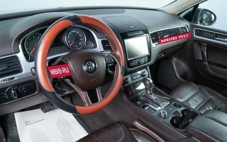 Volkswagen Touareg III, 2011 год, 1 979 000 рублей, 8 фотография