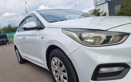 Hyundai Solaris II рестайлинг, 2017 год, 795 000 рублей, 3 фотография