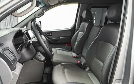 Hyundai Grand Starex Grand Starex I рестайлинг 2, 2011 год, 1 599 000 рублей, 12 фотография