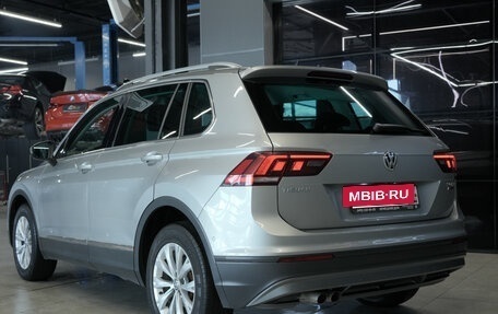 Volkswagen Tiguan II, 2017 год, 2 850 000 рублей, 6 фотография