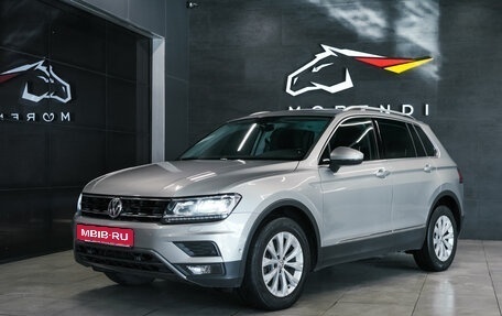 Volkswagen Tiguan II, 2017 год, 2 850 000 рублей, 3 фотография