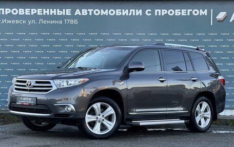 Toyota Highlander III, 2012 год, 1 999 000 рублей, 1 фотография