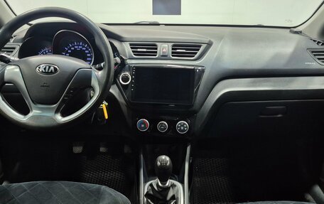 KIA Rio III рестайлинг, 2015 год, 890 000 рублей, 10 фотография