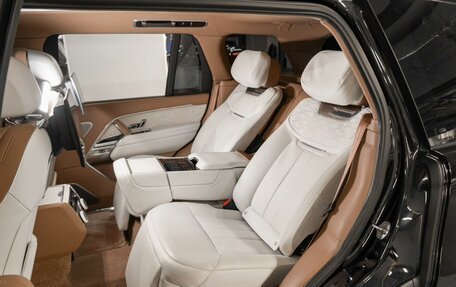 Land Rover Range Rover IV рестайлинг, 2024 год, 22 000 000 рублей, 17 фотография