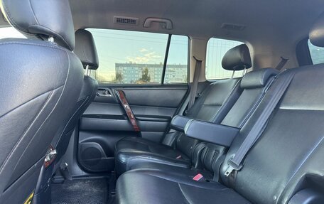 Toyota Highlander III, 2012 год, 1 999 000 рублей, 10 фотография