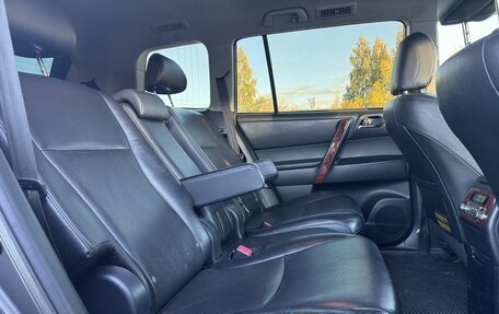 Toyota Highlander III, 2012 год, 1 999 000 рублей, 9 фотография