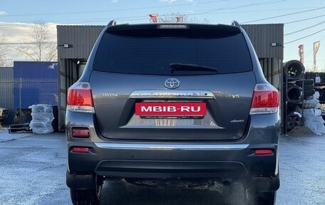 Toyota Highlander III, 2012 год, 1 999 000 рублей, 6 фотография