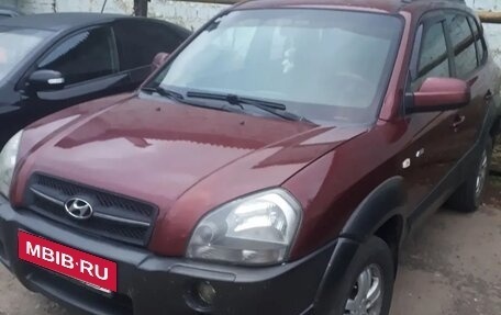 Hyundai Tucson III, 2006 год, 650 000 рублей, 1 фотография