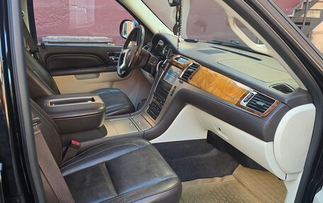 Cadillac Escalade III, 2014 год, 2 150 000 рублей, 8 фотография