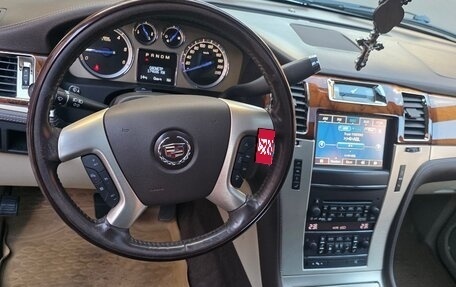 Cadillac Escalade III, 2014 год, 2 150 000 рублей, 18 фотография
