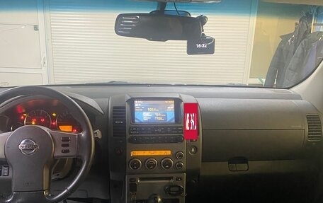 Nissan Pathfinder, 2007 год, 1 300 000 рублей, 17 фотография