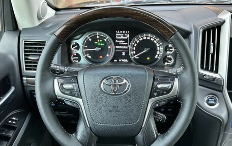 Toyota Land Cruiser 200, 2021 год, 8 258 000 рублей, 13 фотография