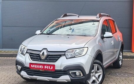 Renault Sandero II рестайлинг, 2022 год, 1 799 000 рублей, 1 фотография