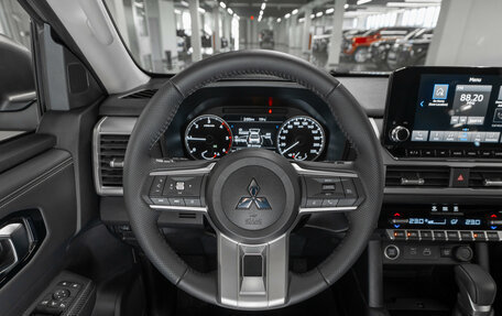 Mitsubishi L200, 2026 год, 5 700 000 рублей, 12 фотография
