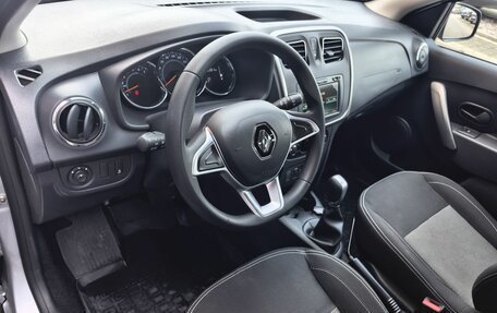 Renault Sandero II рестайлинг, 2022 год, 1 799 000 рублей, 5 фотография