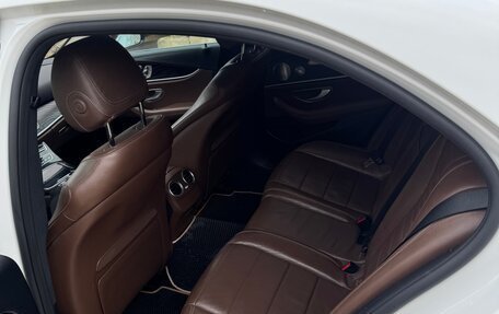 Mercedes-Benz E-Класс, 2018 год, 2 500 000 рублей, 1 фотография