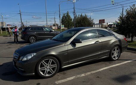 Mercedes-Benz E-Класс, 2012 год, 1 529 000 рублей, 1 фотография