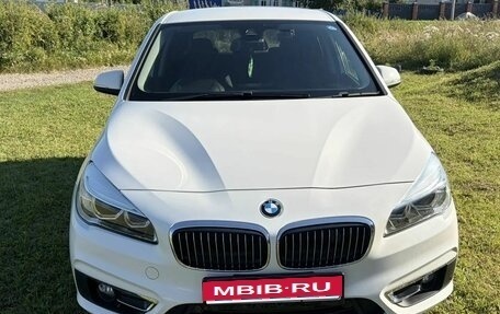 BMW 2 серия Active Tourer F45, 2017 год, 1 240 000 рублей, 1 фотография