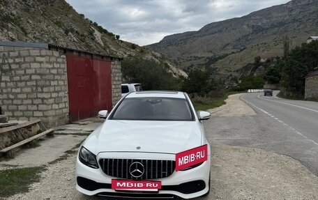 Mercedes-Benz E-Класс, 2018 год, 2 500 000 рублей, 7 фотография