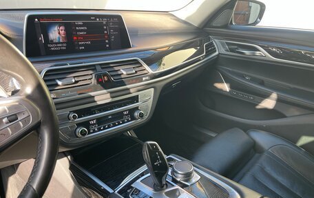 BMW 7 серия, 2019 год, 6 500 000 рублей, 6 фотография