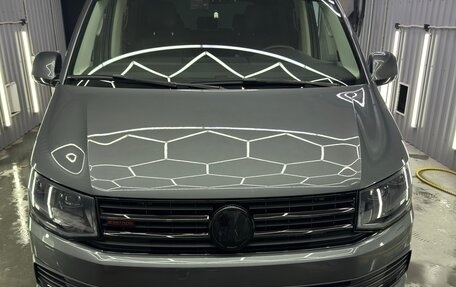 Volkswagen Multivan T6 рестайлинг, 2018 год, 4 705 000 рублей, 1 фотография