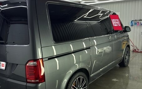 Volkswagen Multivan T6 рестайлинг, 2018 год, 4 705 000 рублей, 5 фотография