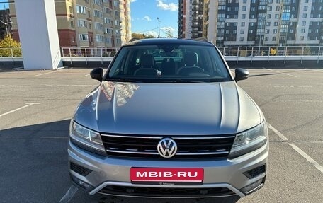 Volkswagen Tiguan II, 2019 год, 2 350 000 рублей, 3 фотография