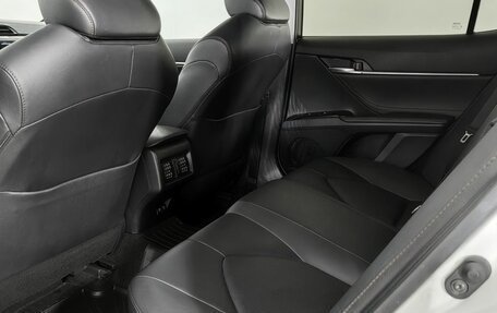 Toyota Camry, 2020 год, 3 100 000 рублей, 17 фотография