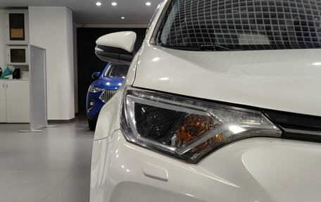 Toyota RAV4, 2017 год, 2 153 000 рублей, 21 фотография