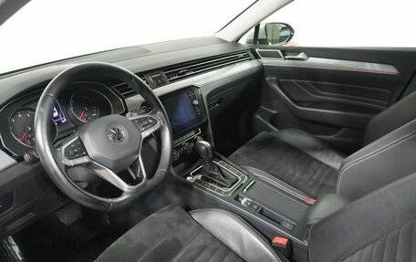 Volkswagen Passat B8 рестайлинг, 2020 год, 2 123 000 рублей, 9 фотография