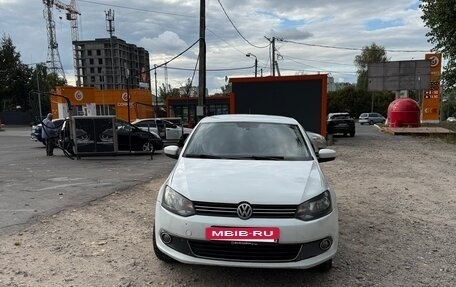 Volkswagen Polo VI (EU Market), 2014 год, 370 000 рублей, 3 фотография