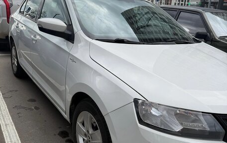 Skoda Rapid I, 2019 год, 1 300 000 рублей, 8 фотография