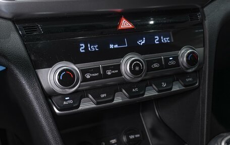 Hyundai Elantra VI рестайлинг, 2019 год, 1 690 000 рублей, 13 фотография