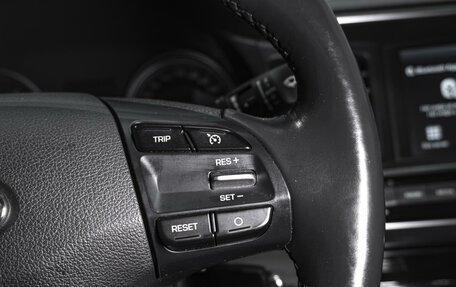 Hyundai Elantra VI рестайлинг, 2019 год, 1 690 000 рублей, 20 фотография