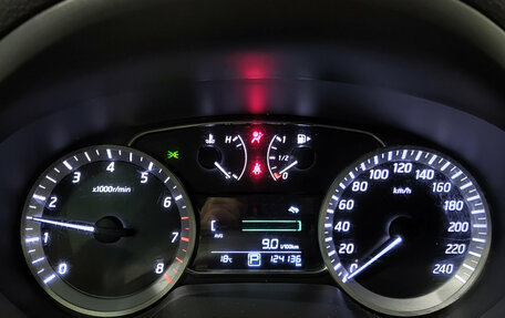 Nissan Tiida, 2015 год, 1 090 000 рублей, 17 фотография