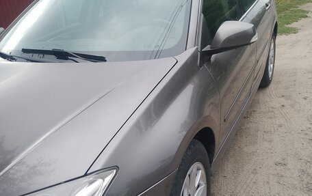 Renault Laguna III рестайлинг, 2008 год, 750 000 рублей, 2 фотография