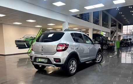 Renault Sandero II рестайлинг, 2021 год, 1 270 000 рублей, 2 фотография