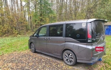 Honda Stepwgn IV, 2020 год, 2 250 000 рублей, 3 фотография