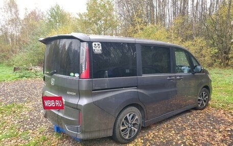 Honda Stepwgn IV, 2020 год, 2 250 000 рублей, 4 фотография
