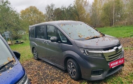 Honda Stepwgn IV, 2020 год, 2 250 000 рублей, 2 фотография