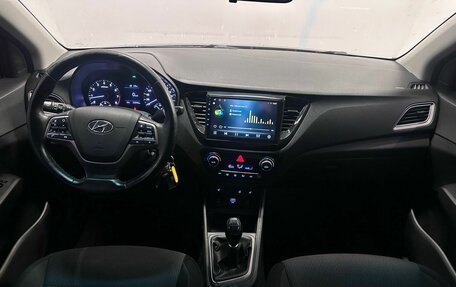 Hyundai Solaris II рестайлинг, 2019 год, 900 000 рублей, 13 фотография