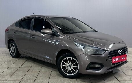 Hyundai Solaris II рестайлинг, 2019 год, 900 000 рублей, 3 фотография