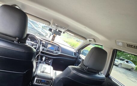 Toyota Highlander III, 2014 год, 2 600 000 рублей, 2 фотография