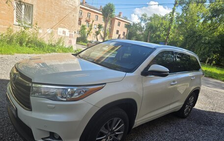 Toyota Highlander III, 2014 год, 2 600 000 рублей, 7 фотография