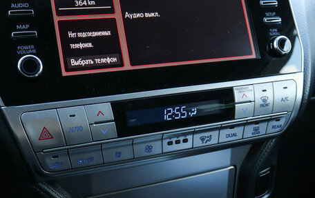 Toyota Land Cruiser Prado 150 рестайлинг 2, 2022 год, 5 680 000 рублей, 13 фотография